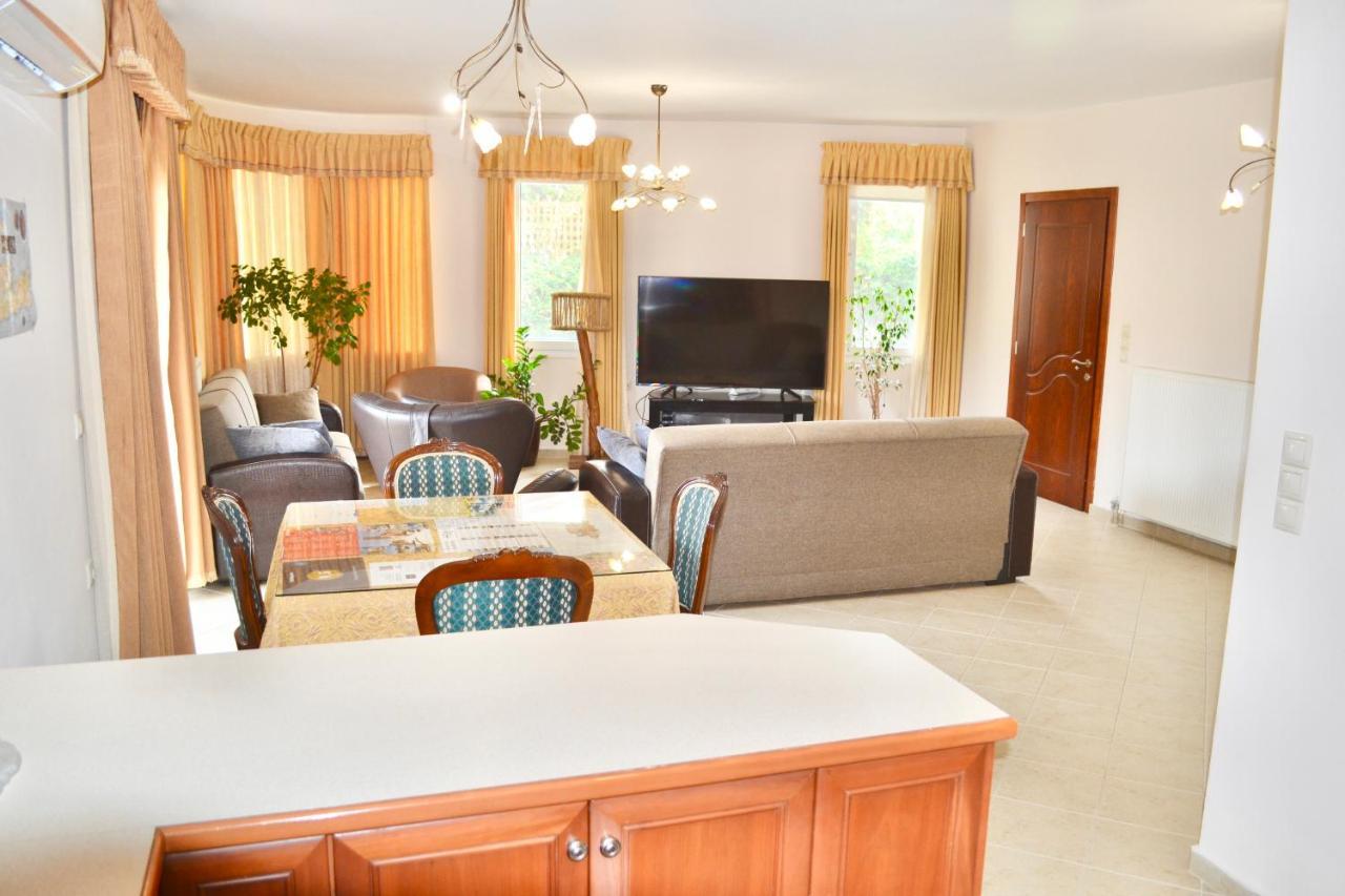 Giorgos Large Size Apartments -Family Friendly With Free Parking And Yard Views Kandiye Dış mekan fotoğraf
