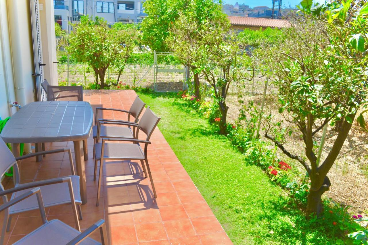 Giorgos Large Size Apartments -Family Friendly With Free Parking And Yard Views Kandiye Dış mekan fotoğraf